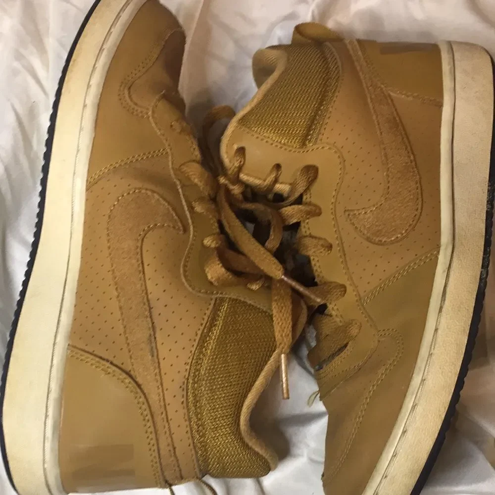 Nike Court Borough Mid Shoes